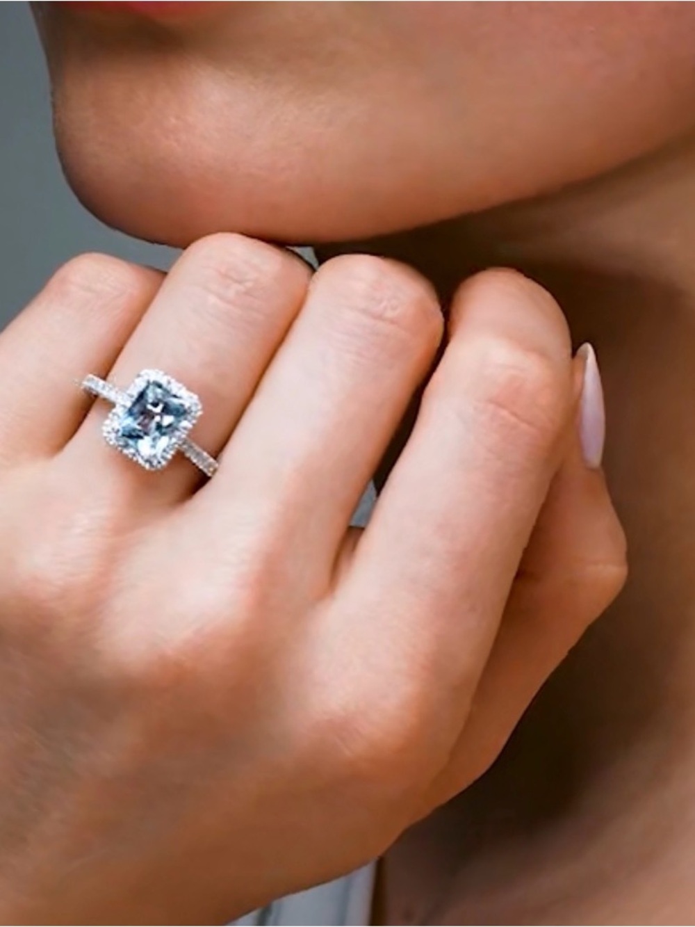 Kay’s Jewelers Aquamarine and Natural Diamond Ring sz 7